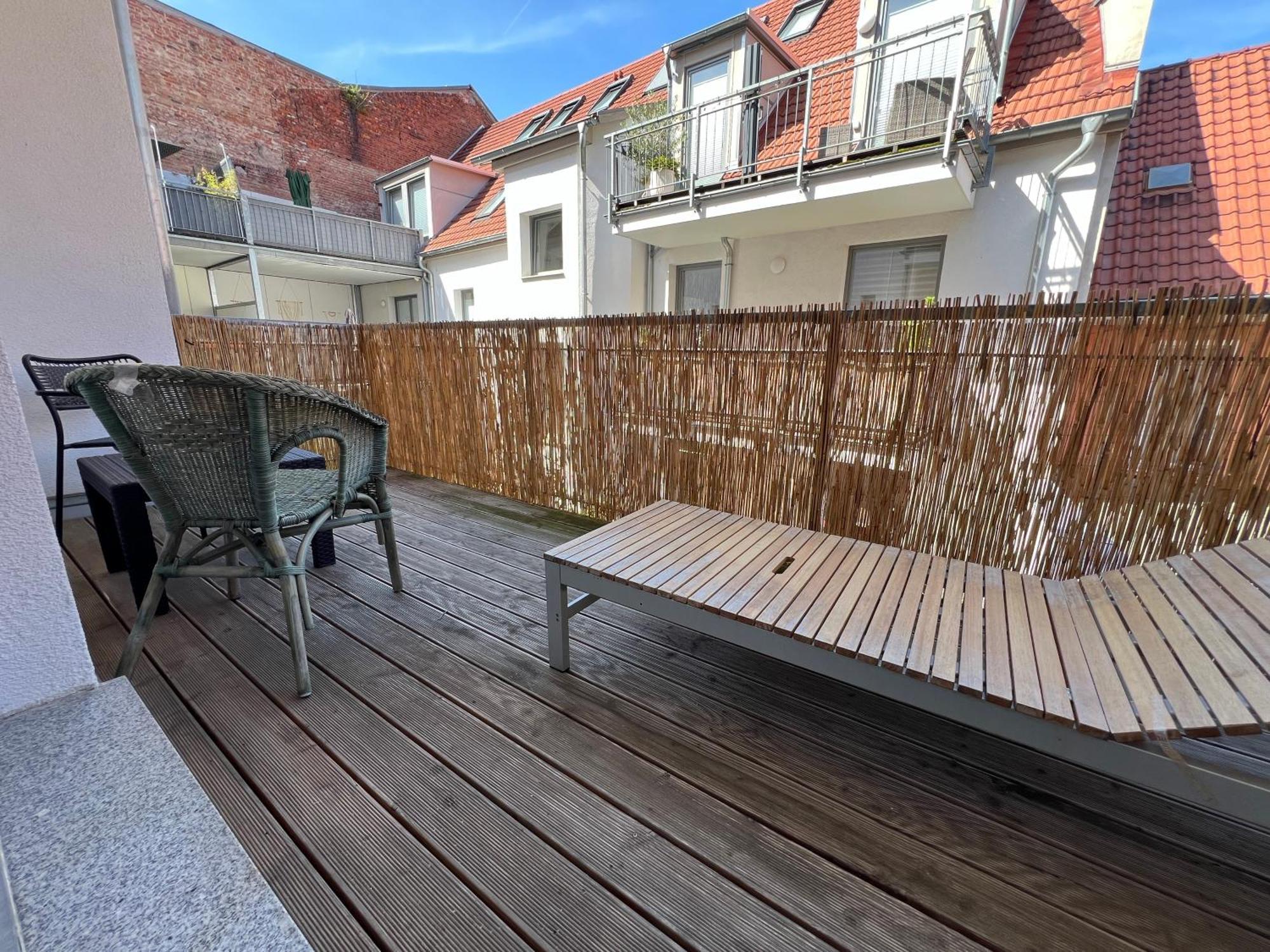 Balkon, Zentral, Modern, Erfurt City Екстер'єр фото