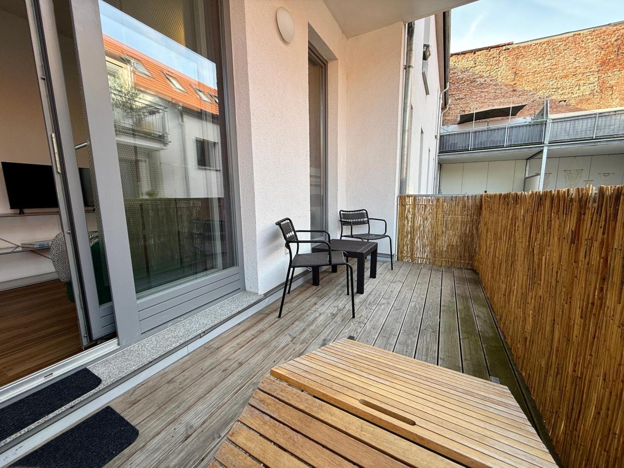 Balkon, Zentral, Modern, Erfurt City Екстер'єр фото